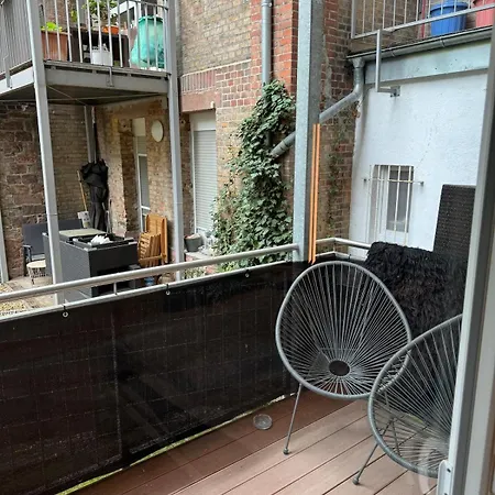 Am Nationaltheater *