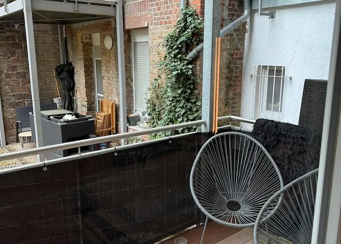 Am Nationaltheater *